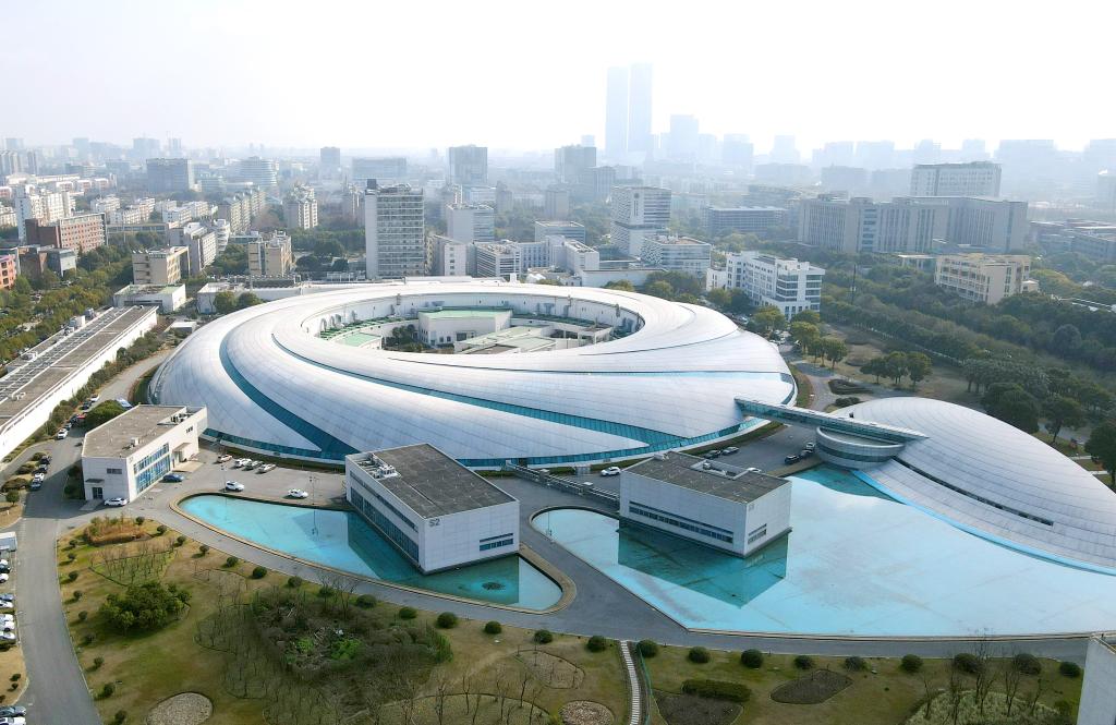 位于上海張江科學(xué)城的“上海光源”（2024年2月27日攝，無人機(jī)照片）。